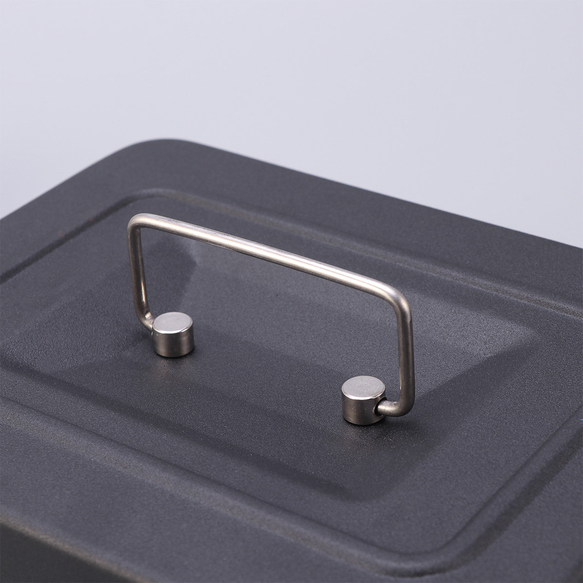 Wytrzymała metalowa skryżka na – Lockbox Key Secure recenzja i cena